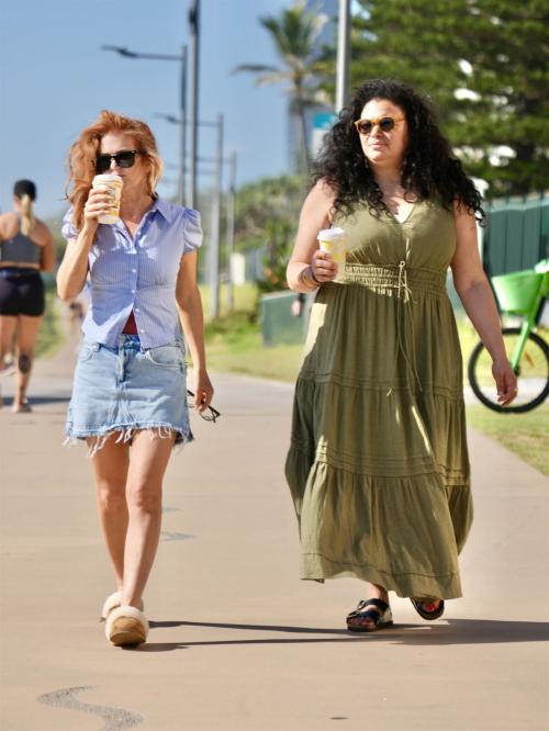 Isla Fisher and Michelle Buteau Out for Coffee Gold Coast, February 2025 4