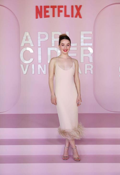 Kaitlyn Dever at Apple Cider Vinegar Premiere, February 2025 4