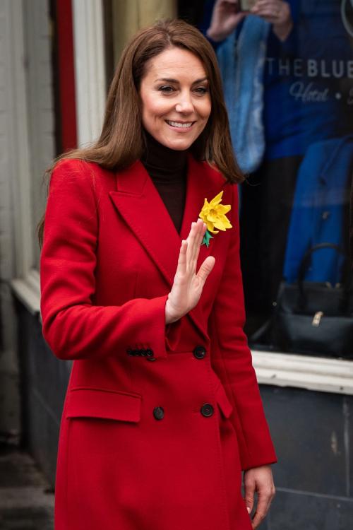 Kate Middleton Visits Pontypridd Wales, February 2025 1