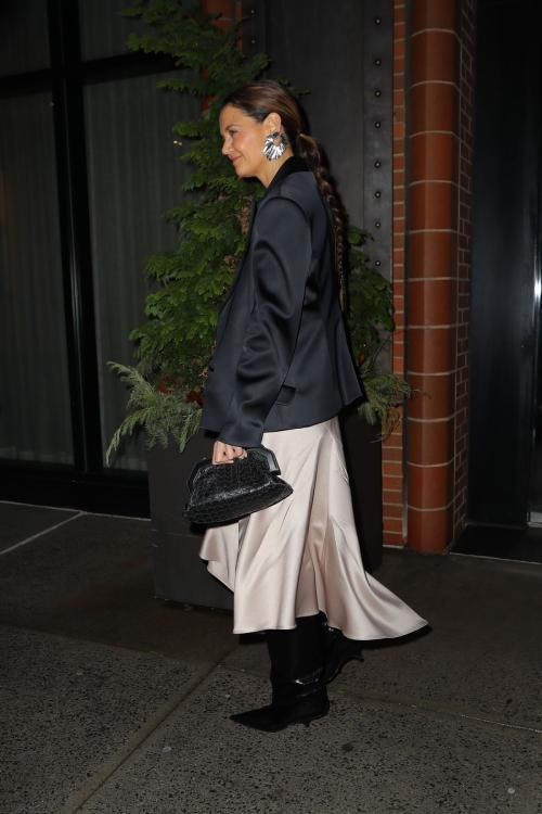 Katie Holmes Leaves Christian Siriano Show, February 2025 5