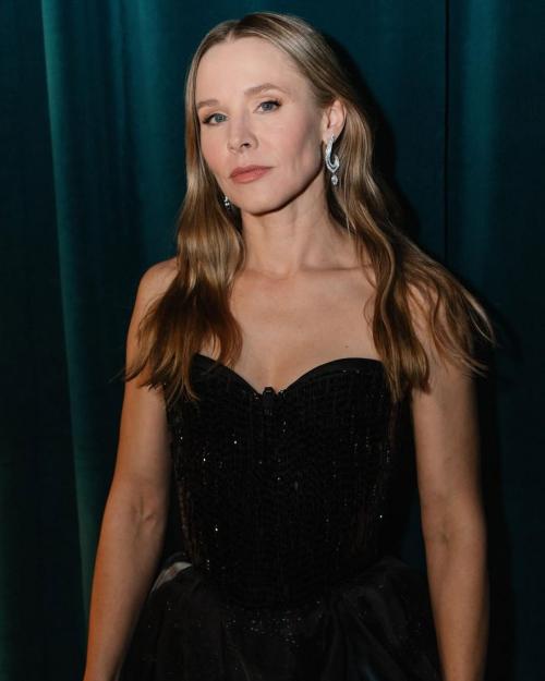 Kristen Bell Instagram Photos, February 2025 7
