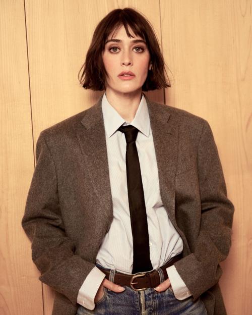 Lizzy Caplan for Numero Netherlands Digital, February 2025 3