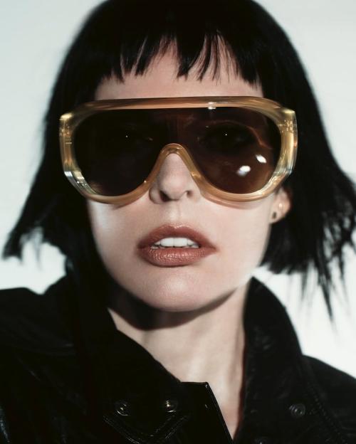 Milla Jovovich for Vogue Czechoslovakia, Mar 2025 3