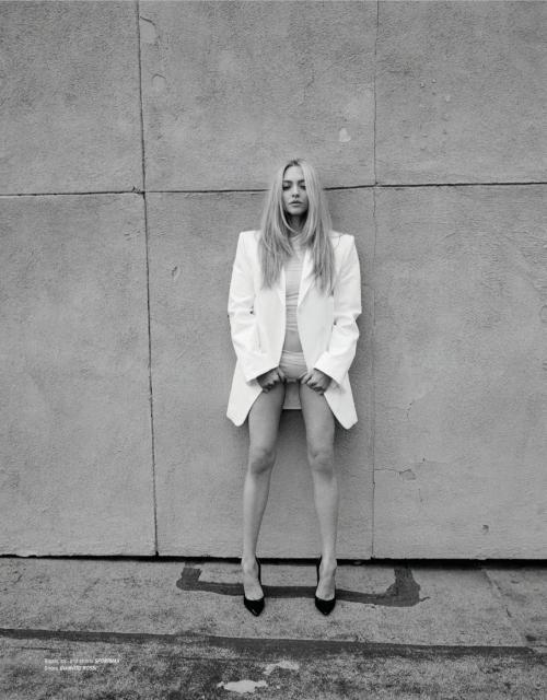 Amanda Seyfried in L’Officiel USA, March 2025 7