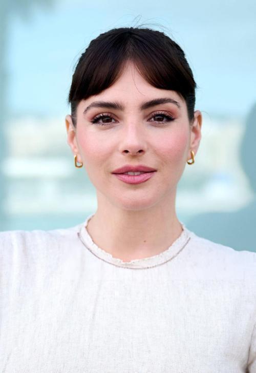 Andrea Duro at Pequenos Calvarios Photocall, March 2025 6