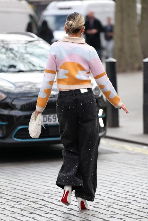 Ashley Roberts Leaves Heart Radio in London, March 2025 6