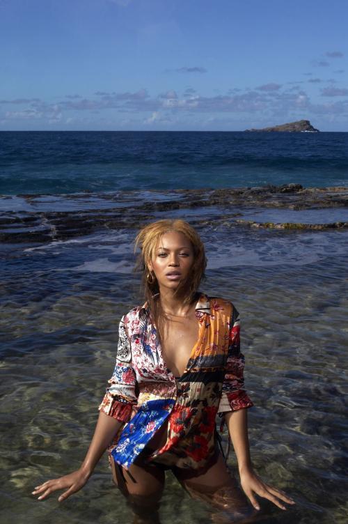 Beyonce for InStyle Magazine, May 2003 Photoshoot 2