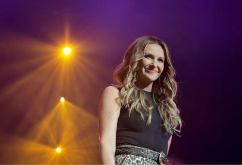 Carly Pearce Performing at Russelmania Tour in Nashville, March 2025 5