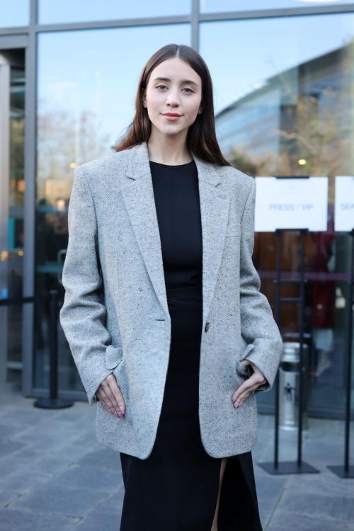 Caylee Cowan Arrives at Stella McCartney Fashion Show, Paris, March 2025 3