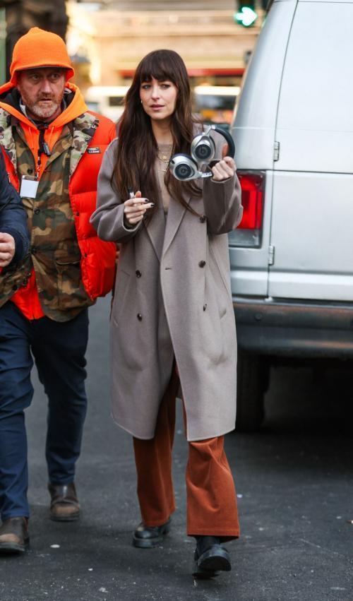 Dakota Johnson and Josh Hartnett on Set of Verity in New York, March 2025 4