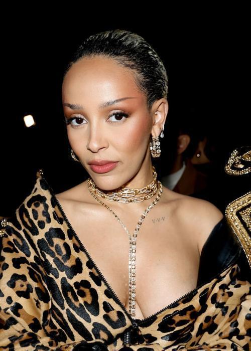Doja Cat at Balmain Womenswear Fall/Winter 2025 Fashion Show, Paris, March 2025 5