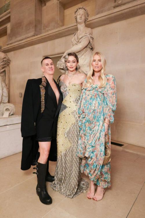 Dree Hemingway at Le Grand Diner du Louvre in Paris, March 2025 1