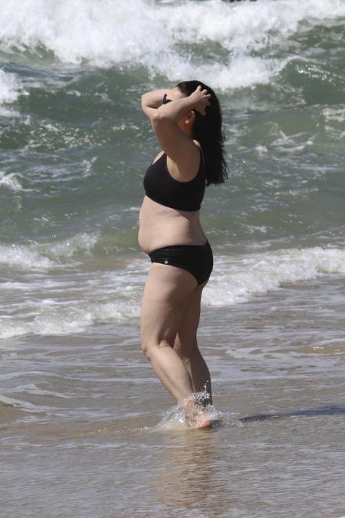 Elizabeth Regal in Black Bikini at Hermosa Beach, March 2025 7