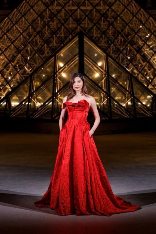 Gemma Chan at Le Grand Diner du Louvre in Paris, March 2025 2