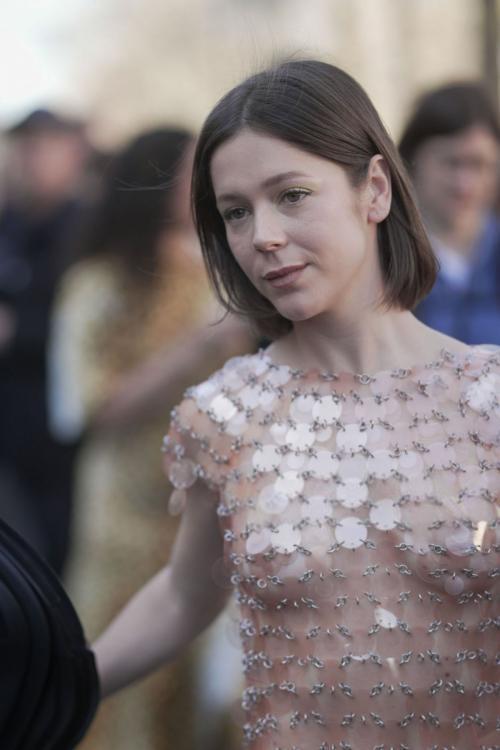 Georgina Amoros Arrives at Rabanne Fall/Winter 2025-2026 Show, Paris, March 2025