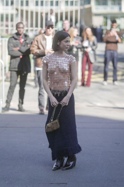 Georgina Amoros Arrives at Rabanne Fall/Winter 2025-2026 Show, Paris, March 2025 1