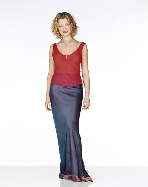 Gretchen Mol’s Rare InStyle April 1999 Photoshoot – Exclusive Vintage Shots 3