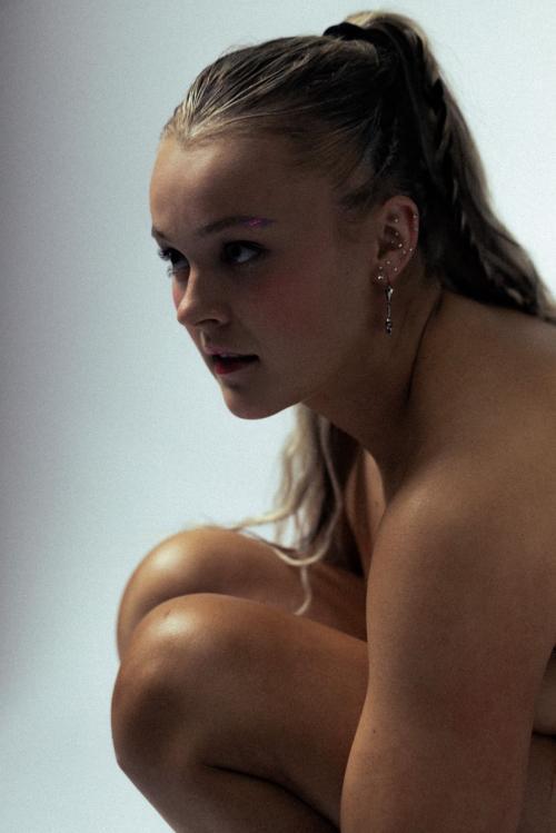 Jojo Siwa at Photoshoot, March 2025 2
