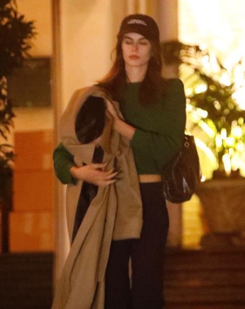 Kaia Gerber Leaves Performance of Her Play at Matrix Theatre, Los Angeles, March 2025 1