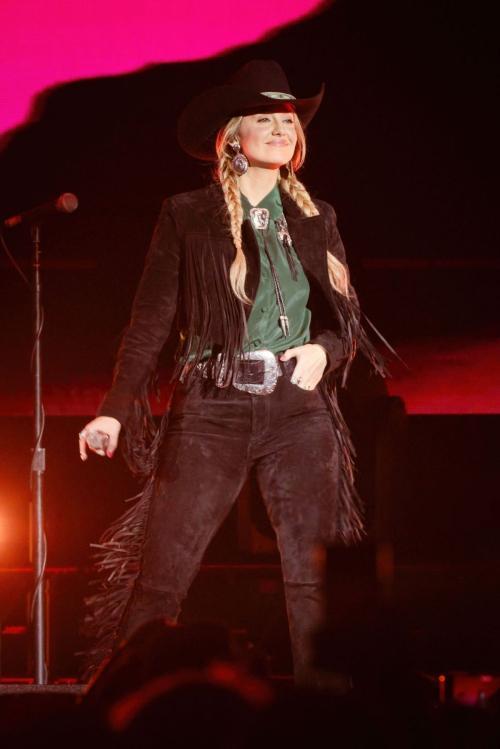 Lainey Wilson Live at C2C Festival in Berlin, March 2025 6