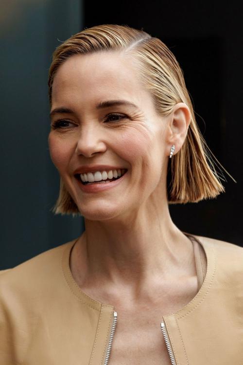 Leslie Bibb at White Lotus Photocall in Sydney, March 2025 4