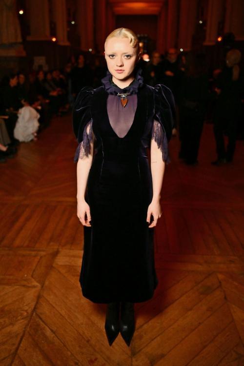 Maisie Williams at McQueen Fashion Show at Paris Fashion Week, March 2025