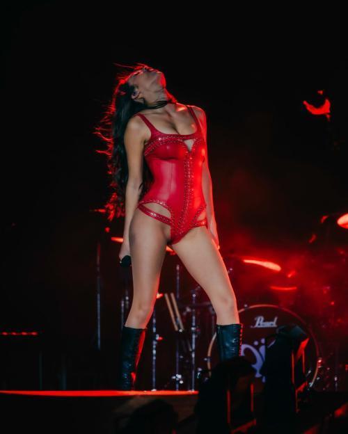 Olivia Rodrigo at Lollapalooza Santiago, March 2025 4