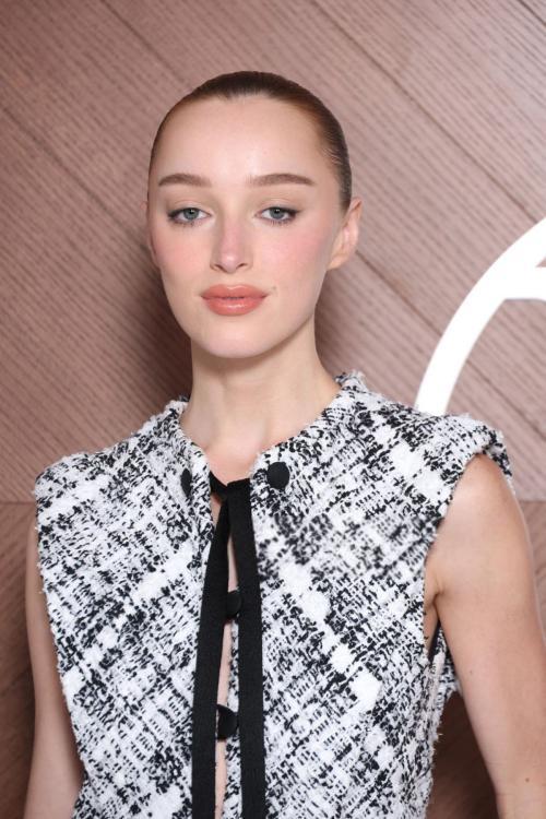 Phoebe Dynevor at Louis Vuitton Show at Paris Fashion Week, March 2025 2