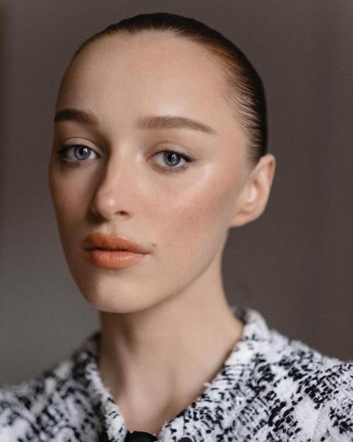 Phoebe Dynevor for Louis Vuitton, March 2025 3