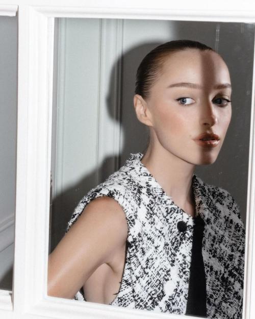 Phoebe Dynevor for Louis Vuitton, March 2025 7