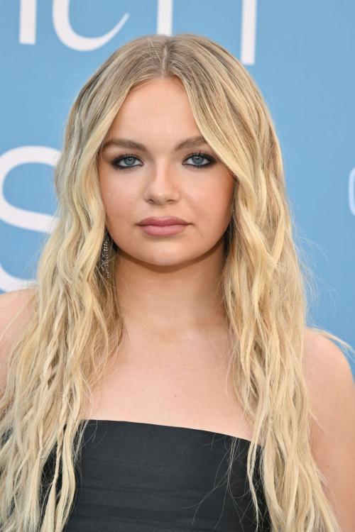 Pressley Hosbach at Billboard Women in Music Awards, March 2025 5