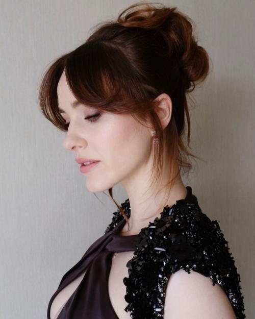 Rachel Brosnahan at Critics Choice Awards Photoshoot, February 2025 3