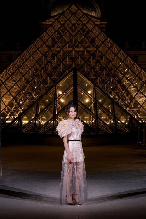 Rebecca Marder at Le Grand Diner du Louvre, Paris, March 2025 2