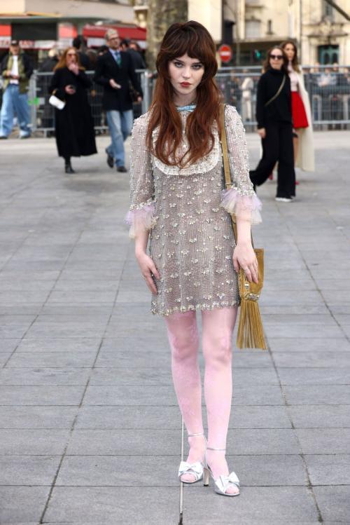 Sophie Thatcher Arrives at Valentino Show at Paris Fashion Week, March 2025