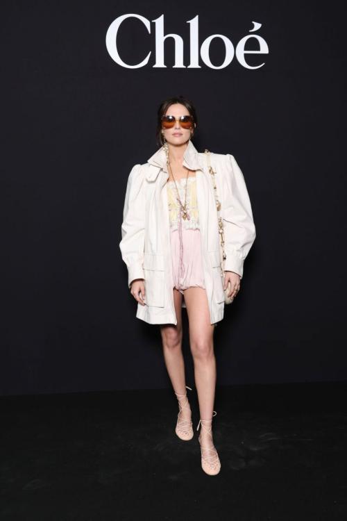 Zoey Deutch at Chloe’s Fall/Winter 2025-2026 Show in Paris, March 2025 3