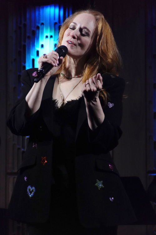 Antonia Bennett Performs Live in Las Vegas, April 2025 3