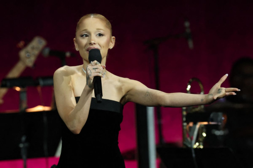 Ariana Grande Promotes Wicked at CinemaCon, April 2025 1