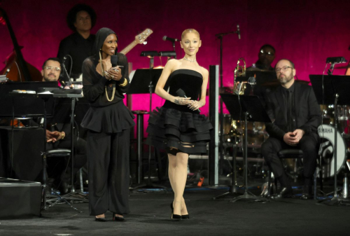 Ariana Grande Promotes Wicked at CinemaCon, April 2025 3
