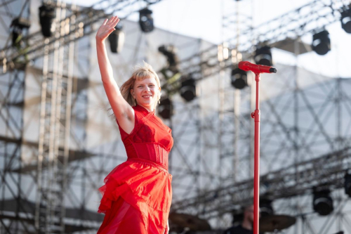 Aurora Performs at Lollapalooza India in Mumbai, March 2025 6