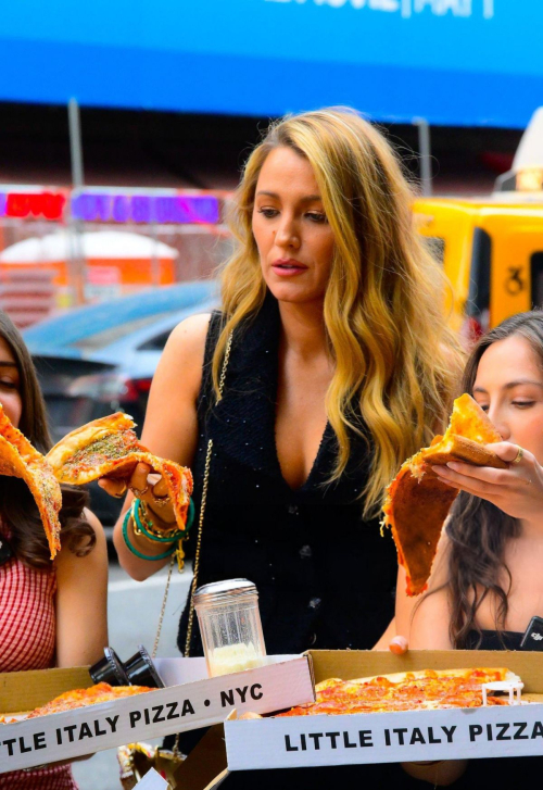 Blake Lively Out at Times Square, April 2025 3