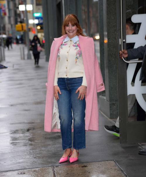 Bryce Dallas Howard at ABC Studios Arrival NYC, April 2025 7