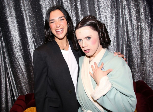 Dua Lipa at Backstage at Play Oh, Mary! Broadway, April 2025 4