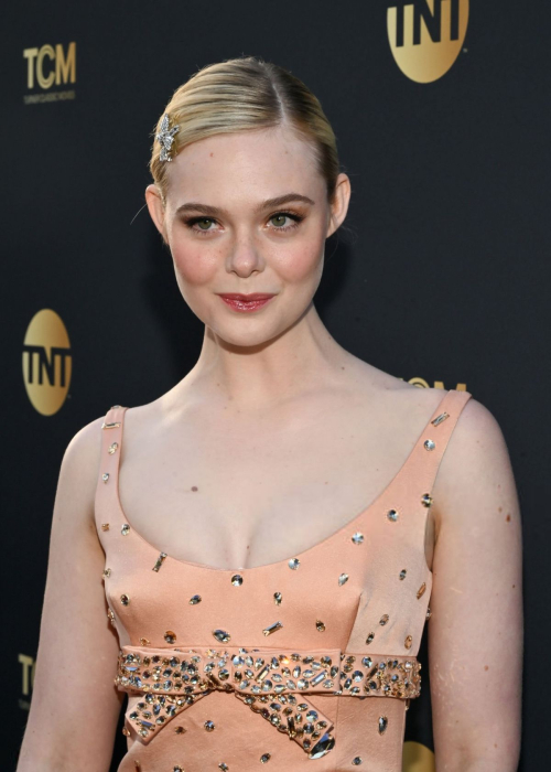 Elle Fanning at AFI Life Achievement Award Ceremony in Hollywood, April 2025 1