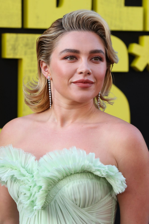 Florence Pugh at Thunderbolts Premiere in Los Angeles, April 2025 1