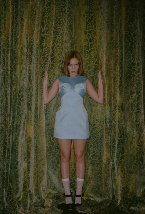 Hannah Einbinder for Paper Magazine, April 2025 10