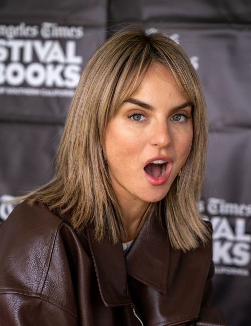 Joanna JoJo Levesque at Los Angeles Times Festival of Books, April 2025 4