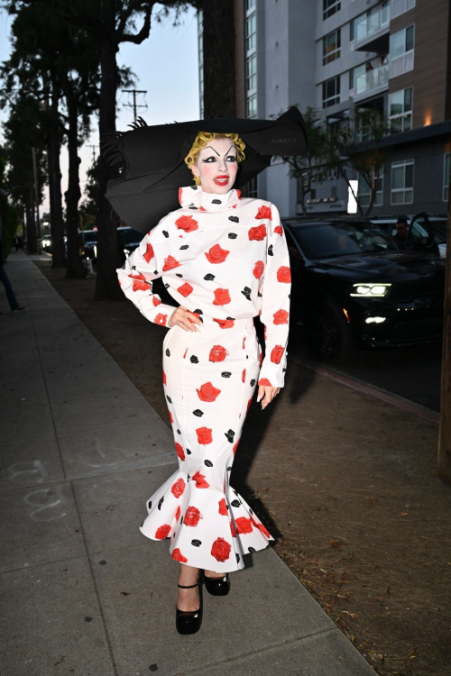 Julia Fox at Fashion Trust U.S Awards, April 2025 2