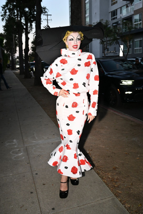 Julia Fox at Fashion Trust U.S Awards, April 2025 6