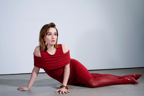Kaitlyn Dever for ELLE USA, April 2025 1
