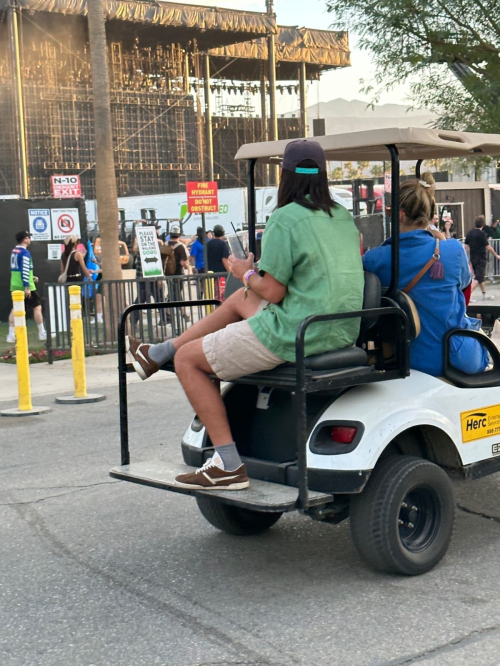 Kate Hudson on Golf Cart Ride at Coachella, April 2025 4